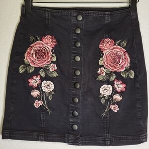 Kendal & Kylie for Pacsun Floral Embroidered Denim Mini Skirt size 24 (0)